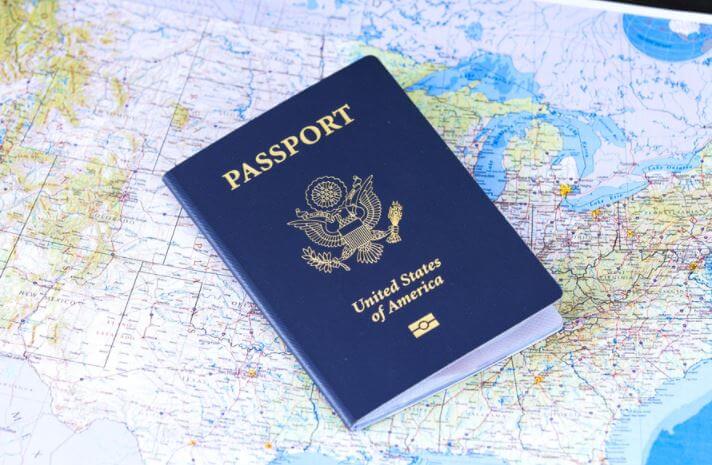 Sabes cuál es el significado del color de los pasaportes