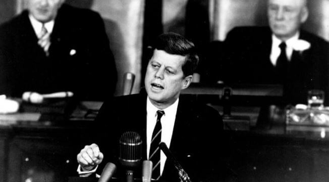 Teorías conspirativas sobre el asesinato del presidente John F. Kennedy