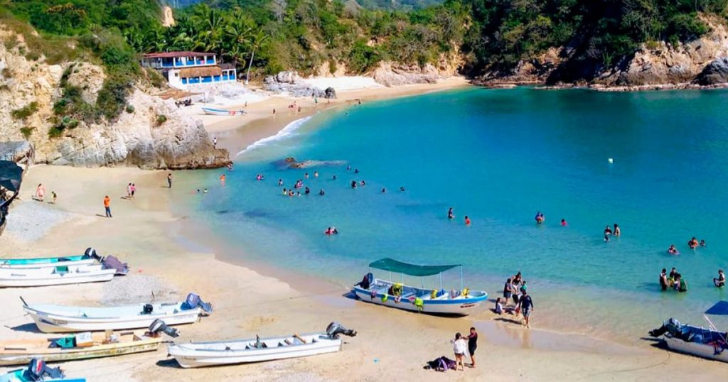 Playa-Pichinguillo-mejores-playas-Michoacán