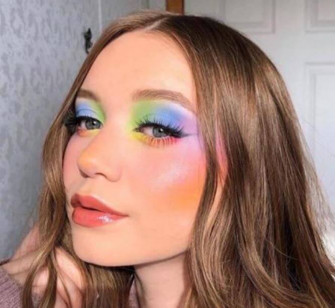 maquillaje-de-colores-orden-del-arcoiris-Ciudad-Trendy